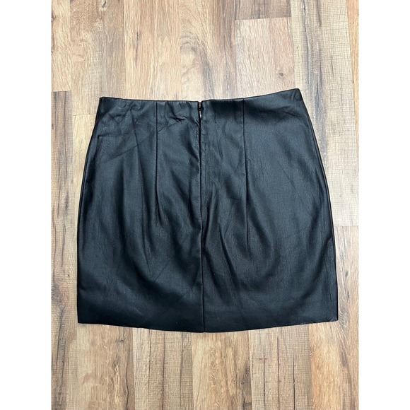 Express Embroidered Black Faux Leather Mini Skirt – Size 2, Red Floral Detail - Picture 3 of 9